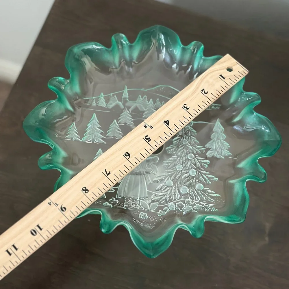 MIKASA PEDESTAL‎ CHRISTMAS WINTER CANDY DISH RUFFLED FLUTED EDGES FROSTED GREEN